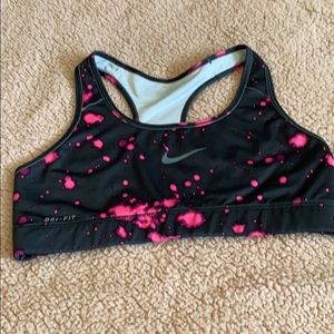 Nike Dri Fot sports bra